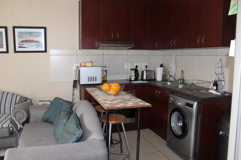 2 Bedroom Property for Sale in Buhrein Western Cape